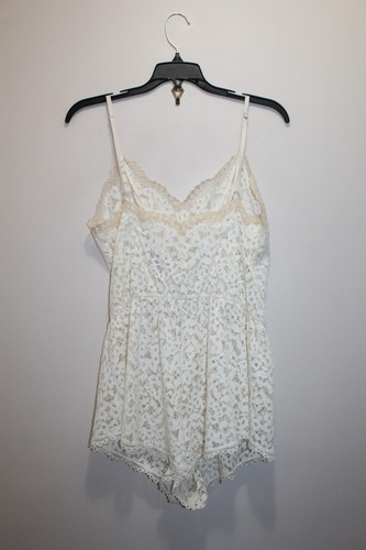 VICTORIA'S SECRET LINGERIE ROMPER EMBROIDERED FLORAL LACE WHITE SIZE M - Picture 4 of 4