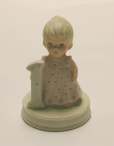 1982 Lefton China FIRST BIRTHDAY FIGURINE 1st Christopher Collection porcelain - Picture 1 of 3