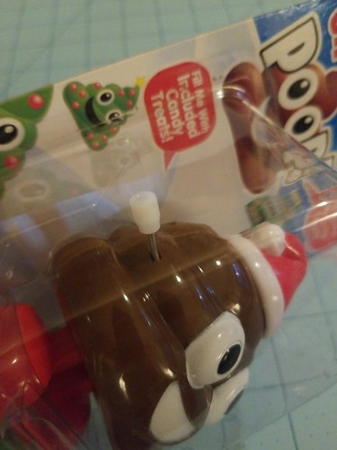 ¡Oh caca! Marca: Dispensador de cuerda Poop Emoji con dulces, nuevo y envío gratuito - Imagen 10 de 12