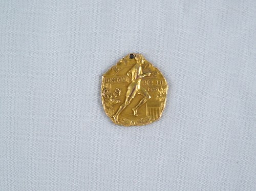 B.P.O.E. Boston #10 1925 Gold Filled Relay Medal - Bild 2 von 4
