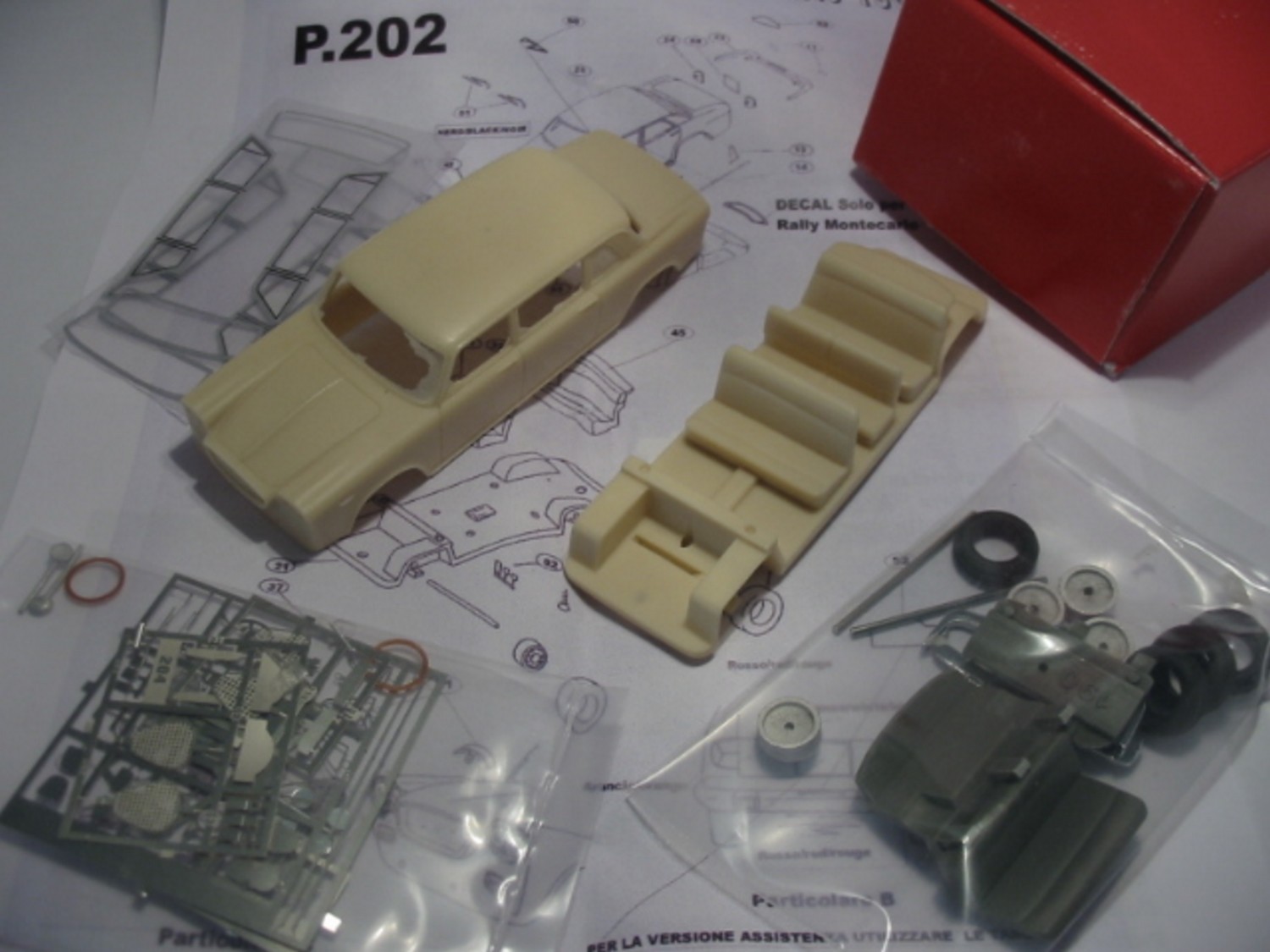 Kit Lancia Flavia Limousine Ministeriale 1965 -Tron Models kit kit kit 1 43 d0750d Kit Lancia Flavia Limousine Ministeriale 1965 -Tron Models kit kit kit 1 43 d0750d