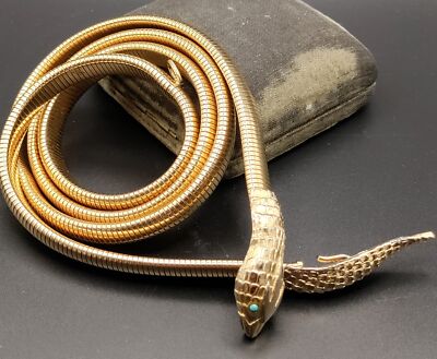 【新品】 Made in Spain・耳飾り・ペイネータ・メタキラット製 K24金製品(純金/ピーターラビット/インゴット/5g)《25C10106