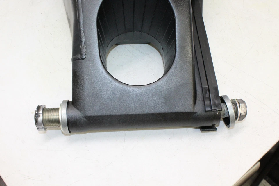 Yamaha YZF R6 2006 basculante trasero suspensión trasera brazo oscilante Foto 4 de 4