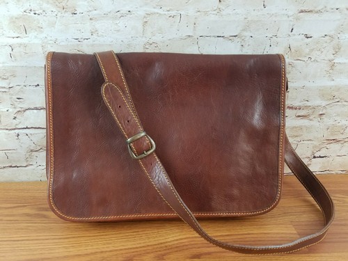 I Medici Frienze Italian Leather Crossbody Messenger - Picture 2 of 7