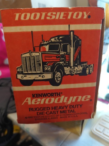 Vintage KENWORTH AERODYNE Black Semi Truck Cab METAL Tootsie Toy Made USA 3550 - Picture 15 of 18