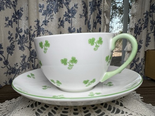 Shelley Fine Bone China Shamrock Cup And Saucer Vignette, Erin Go Bragh  - Picture 4 of 6