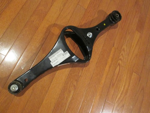 Nissan Maxima 00-03 Infiniti I30 I35 Lateral Arm Link Bushing 551302Y010 Genuine - Picture 2 of 10