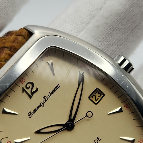 Tommy Bahama Decade Silver Tone w/ Yellow Dial Screw Down Crown Quartz Watch - Imagen 8 de 19