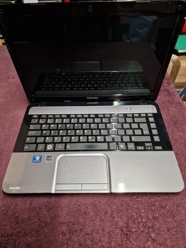 Toshiba Satellite L840D- AMD A8-4500M 1.9GHz 14" 6GB Ram 640HDD Radeon HD Graphi - Picture 10 of 19