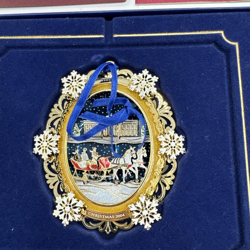 NEW IN BOX White House Historical Association 2004 Christmas Ornament - Picture 2 of 4