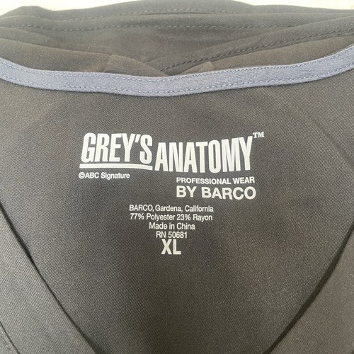 Grey's Anatomy BARCO SCRUB TOP 2 pocket V neck shirred back XL BLACK NEW - Picture 3 of 7