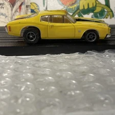 AFX 22050 Collector Series Mega G Plus 1971 Chevelle 454 Yellow (Please Read.)