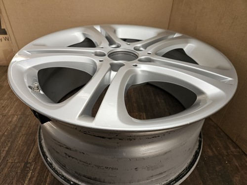 1x Mercedes A-/B-Klasse W176 W246 Alufelge 7,5x17 ET52,5 A2464011002 A2464010100 - Bild 9 von 23