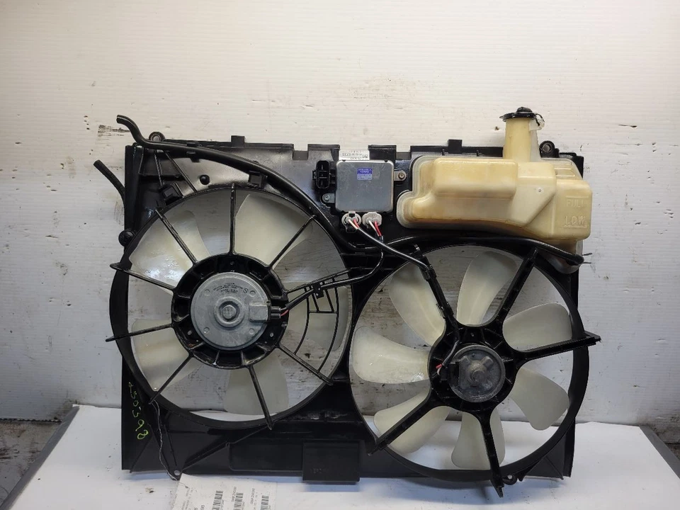 Conjunto de ventilador de radiador motor motor 3MZFE motor compatible 04-06 LEXUS RX330 1672947 Foto 4 de 4