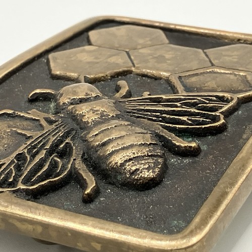 Vintage 1977 Anacortes Brass Works / Solid 3" Belt Buckle Honey Bee Honeycomb #1 - Picture 11 of 13