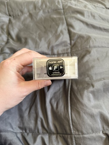 FiGPiN #513 Sanrio Gudetama (Going Home) - Bild 5 von 7