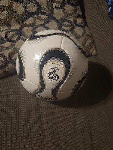 Teamgeist FIFA World Cup 2006 Germany Adidas Official Soccer Ball Remake 2025 - Picture 2 of 5