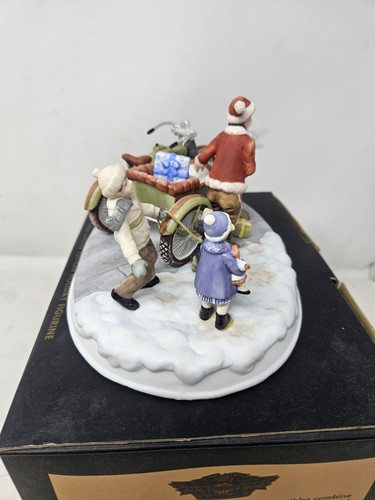 Harley-Davidson 1996 Porcelain Holiday Figurine "Suprise Visit" 994 Of 1200 - Picture 4 of 12