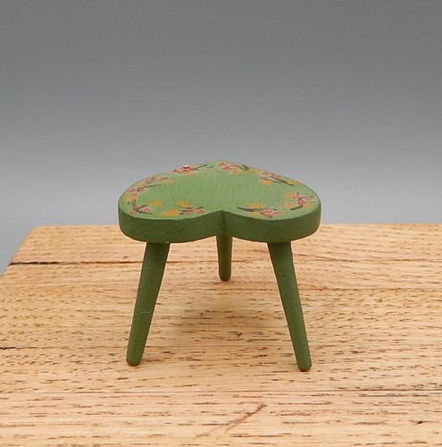 Vintage OOAK handbemalter Herz Hocker Handwerk Puppenhaus Miniatur 1:12 - Bild 4 von 9