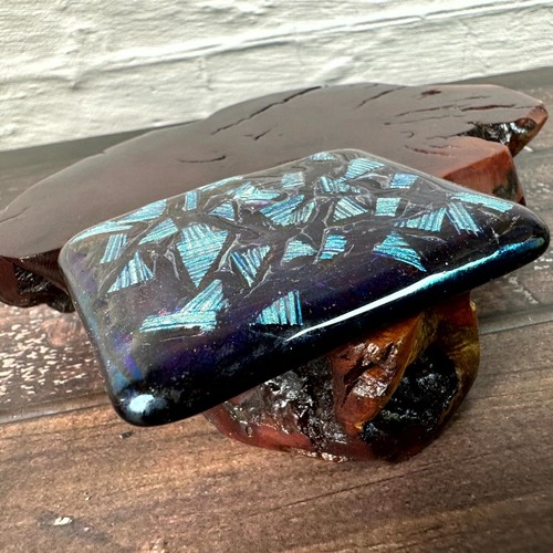 Iridescent Blue & Purple Dichroic Fused Art Glass Faceted Stone 6cm x 5-1/2cm - Picture 5 of 12