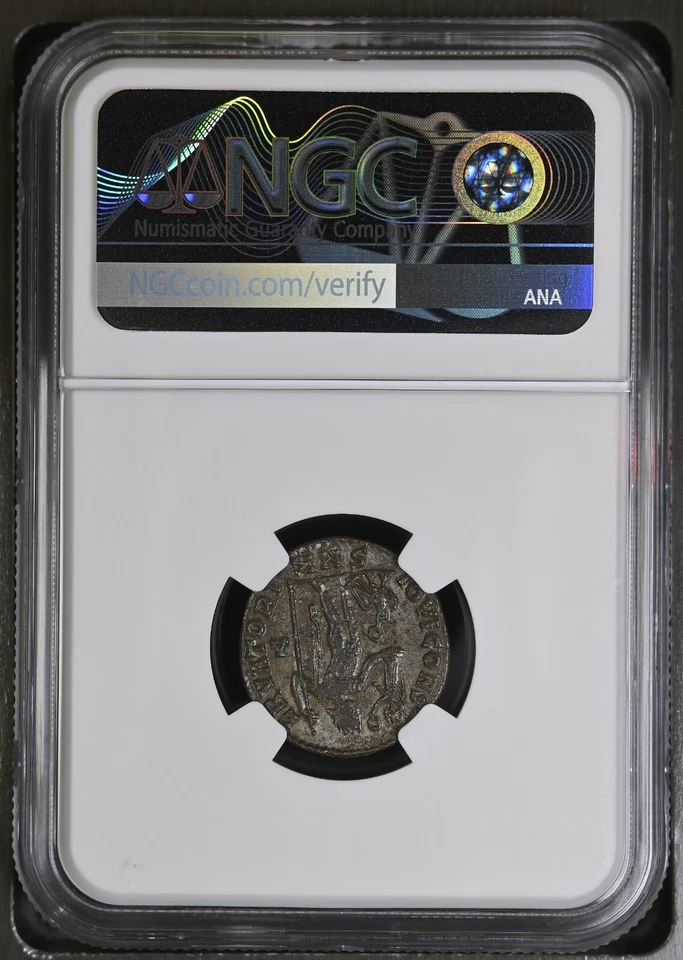 NGC AU Roman AE de Licinio I AD 308 - 324 REVERSO JOVI CONSERVATI Foto 2 de 4