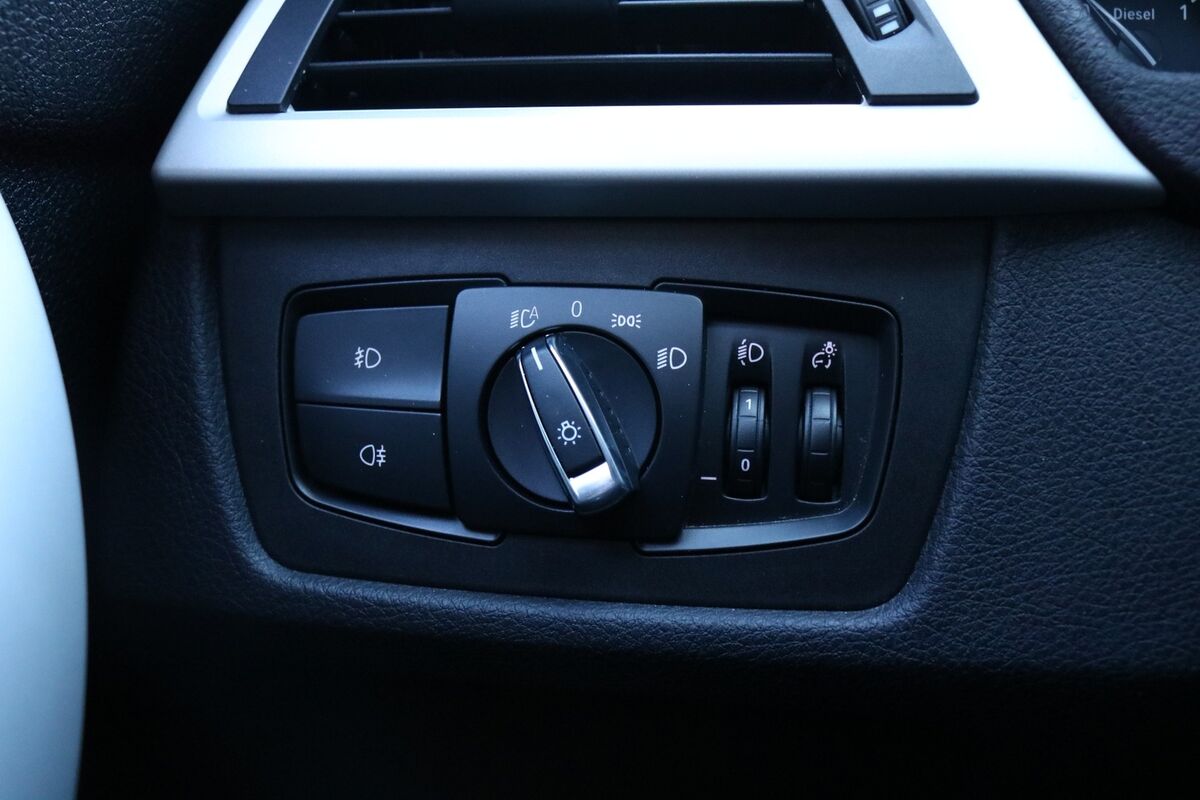 BMW 320d 2,0 Touring aut.