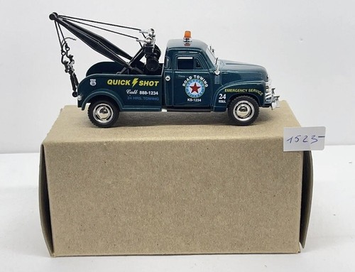 KINSMART 1/38 Scale 1953 Chevrolet 3100 DieCast & Plastic Pullback Quick Shot. - Picture 6 of 6