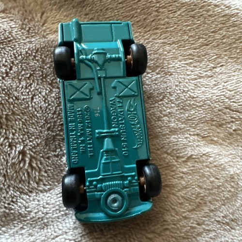 2024 Hot Wheels NEW LOOSE BRE DATSUN 520 Wagon Green & White Premium Walmart Box - Picture 6 of 7