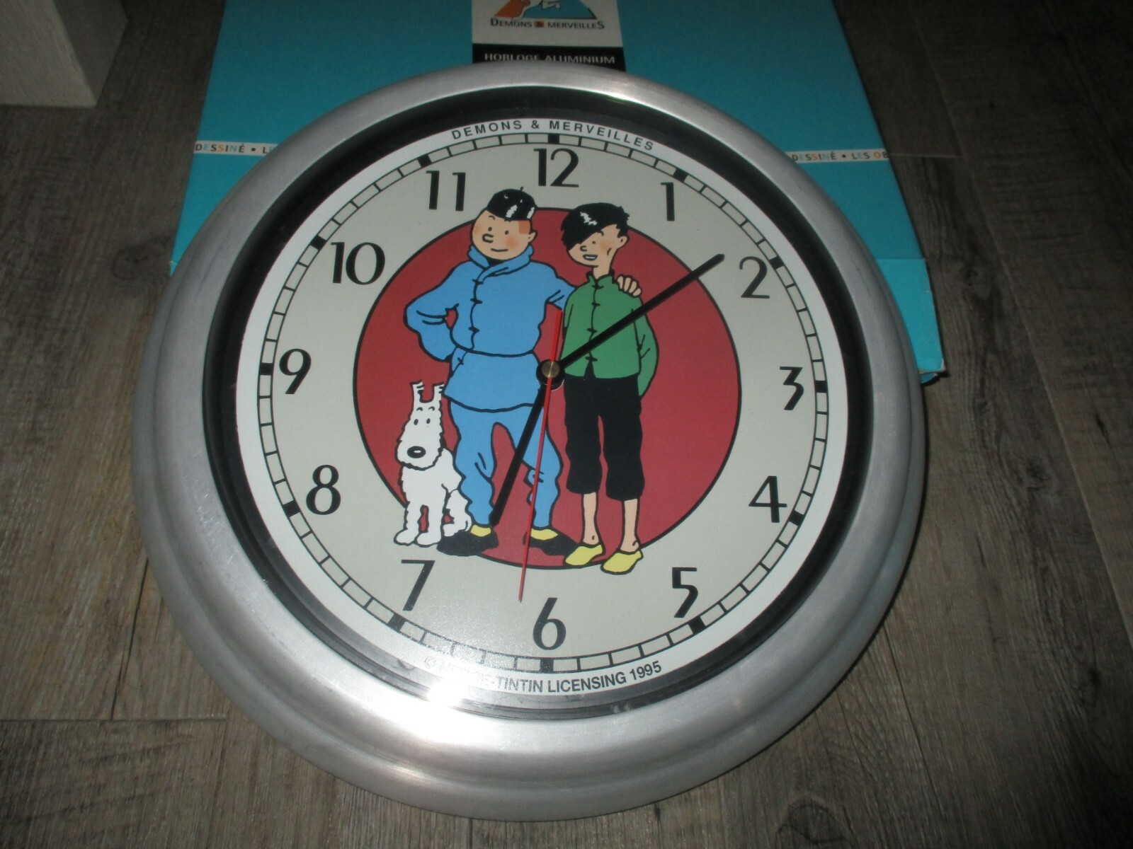 Tintin- Ancienne Horloge 30 cm-Tintin&Milou-Le Masseus Blau-Fonctionne-1995 Tintin- Ancienne Horloge 30 cm-Tintin&Milou-Le Masseus Blau-Fonctionne-1995
