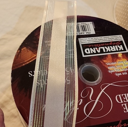 NEW 3 Rolls Holiday Kirkland Wire-edged Ribbon, 150 yards total - Picture 3 of 9