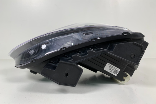2022 2023 2024 Hyundai Kona Right Passenger Side Halogen Headlight Headlamp OEM - Picture 4 of 13