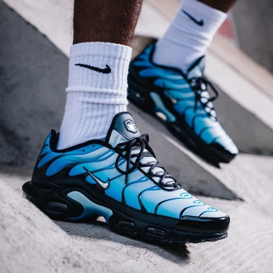 Nike Air Max Plus Blue Gradient Mens Shoes Size 8 12 new sneakers