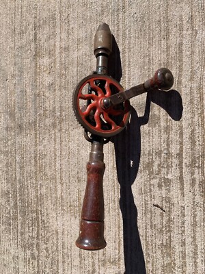 antique Vintage No.2 Hand Drill Millers Falls Co Made USA tool egg beater 4 bits