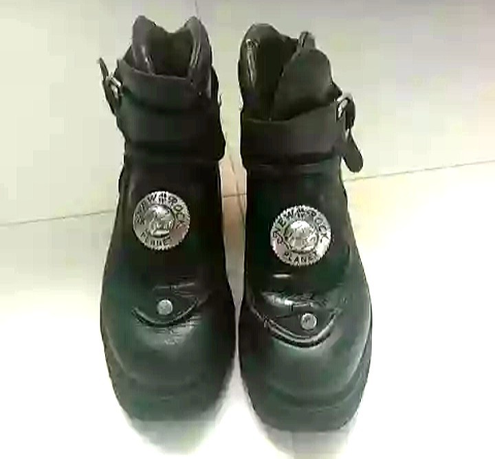 Botines New Rock, numero 38, modelo dificil de encontrar. Botines Botines Botines New Rock, numero 38, modelo dificil de encontrar. 0069d3