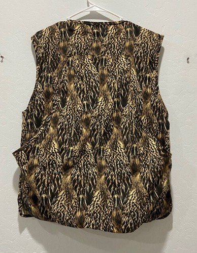 NWOT Feather Flage Camo Duck Hunting Vest Size S/M Button Front Padded Shoulder  - Picture 4 of 7