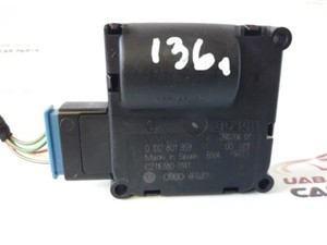 Audi A6, S6 (C6-4F) 2006 Luftklappenmotor 0132801359 Diesel 103kW GUST8768