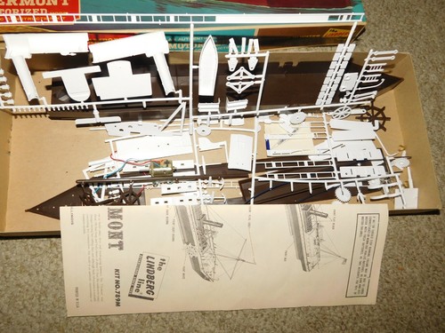 VINTAGE 1968 UNBUILT LINDBERG FULTON'S STEAMBOAT CLERMONT MODEL KIT - Picture 2 of 5