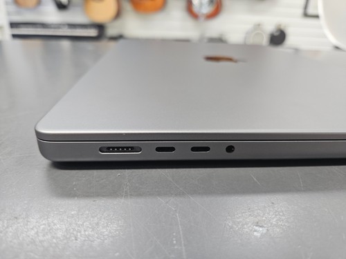 2021 Apple 16" MacBook Pro M1 Pro (10c CPU/16c GPU, 512GB, 16GB RAM) Space Grey - Picture 8 of 16