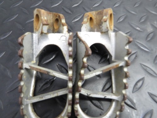 JUEGO DE ESTRIBERAS DERECHO IZQUIERDO 14-24 KAWASAKI KX 100 KX 85 KX 112 OEM - Imagen 2 de 14