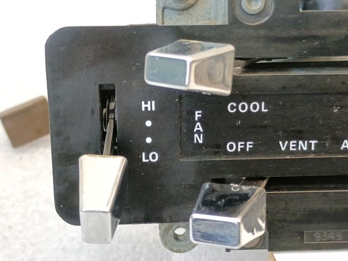 73-79 Control de aire acondicionado y calefacción con interruptor de combustible Ford F100 F150 F250 F350 - Imagen 2 de 14