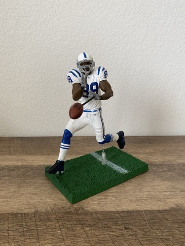 McFarlane Series - Peyton Manning + Colts - Picture 10 of 20