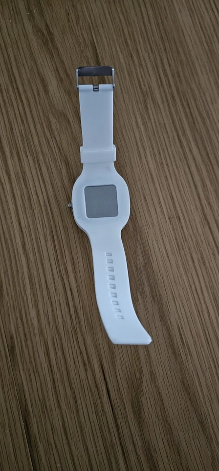 Montre DISNEY Stitch Blanche Enfants Garçon Fille Neuve  - Photo 2/3