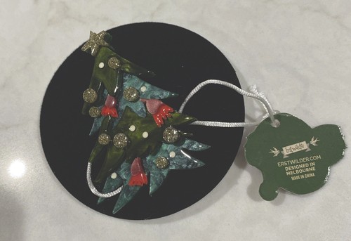 Erstwilder Brooch Yuletide Timber Christmas Tree - Picture 3 of 5