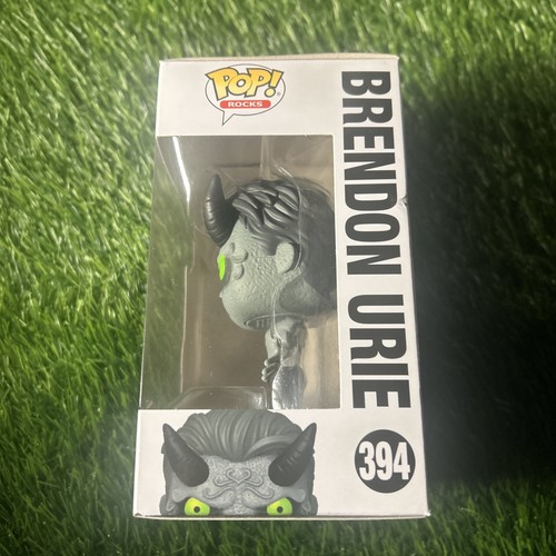 Funko Pop! Vinyl: Panic! at the Disco - Brendon Urie #394 - Picture 4 of 5