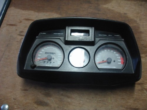 TACHOEINHEIT KMH INSTRUMENT PANEL Suzuki GSX F 1100 1988-1995 1988