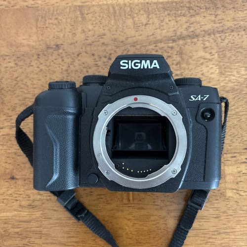 Sigma SA7N SLR Film Camera with 28-80mm Lens And Strap  - UNTESTED - Picture 12 of 16