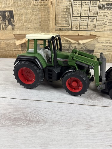 Vintage Bruder Fendt Vario Favorit 926 Farm Tractor - Picture 4 of 6