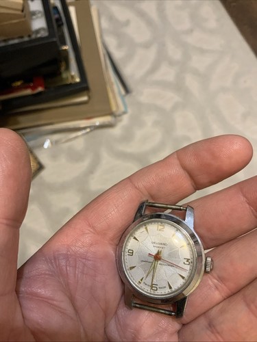 Vintage Delgard Delaware 32mm mechanische Schweizer Herrenuhr für Teile oder Reparatur