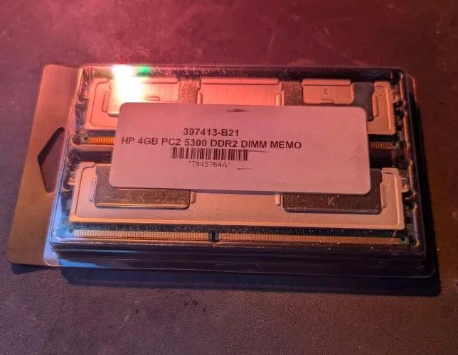 HP 397413-B21 – 1GB (2x512MB) DDR2 PC2-5300 ECC Registered Server RAM Kit - Image 2 of 4