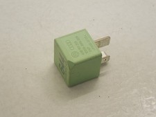 VW Transporter T4 Terminal 15 Relay 644 4H0951253